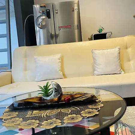 Apartment Happy Place